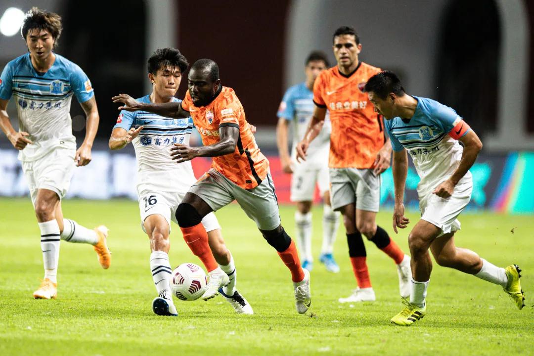 مباراةالأهليفيكأسالعالمللأنديةتحدياتوطموحات